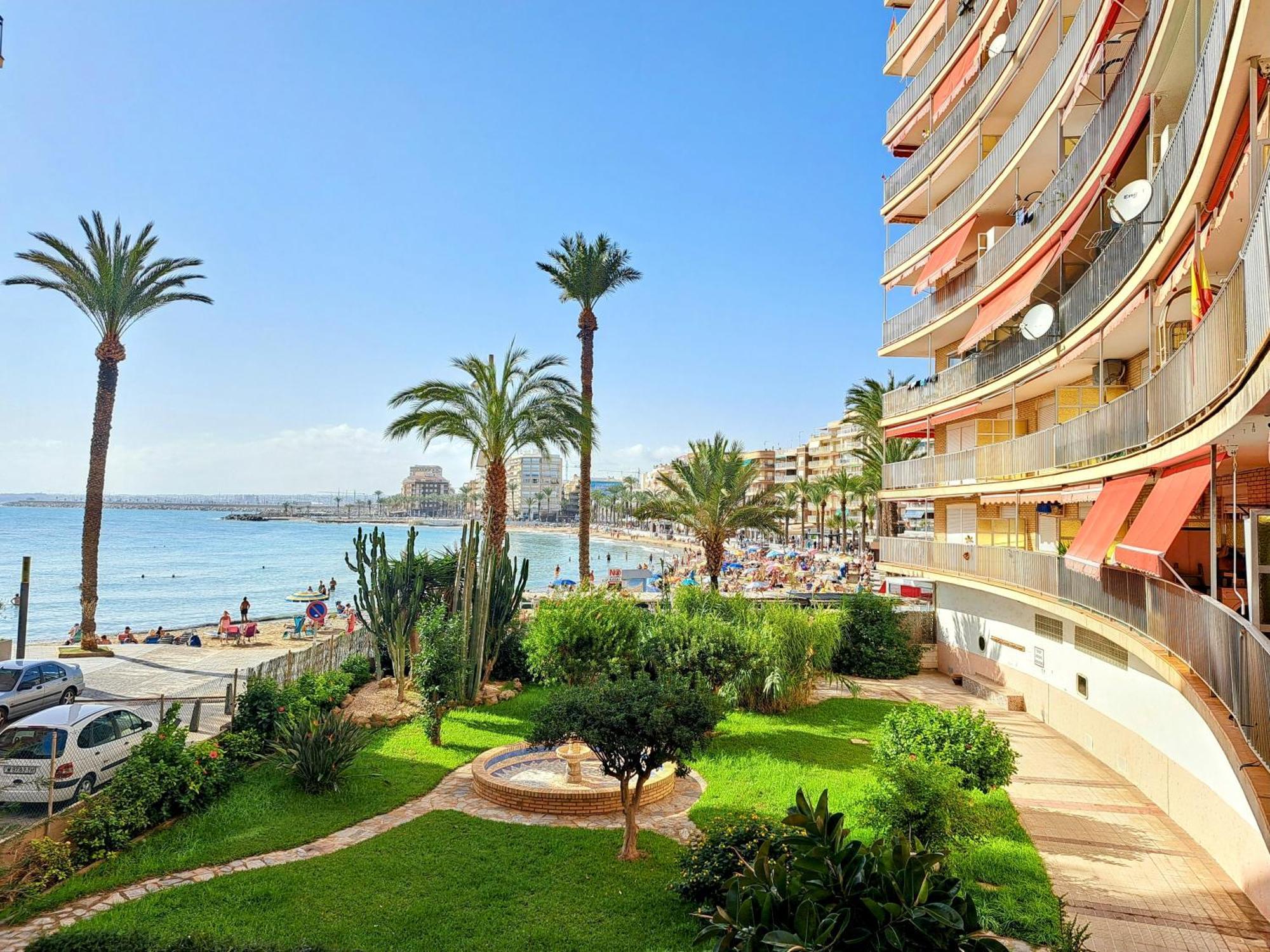 Garden Beach Apartment 또레비에하 외부 사진